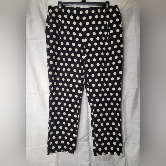 Chico's Pants - Chico's Crop Polka Dot Leggings.
